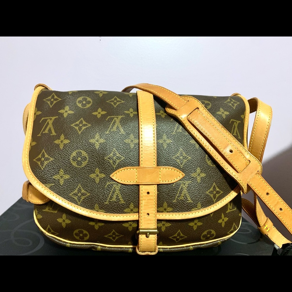 ❌SOLD❌ Louis Vuitton crossbody bag